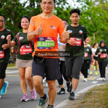 Runner Photo 4071567