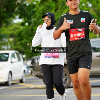 Runner Photo 4071609