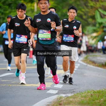 Runner Photo 4071657