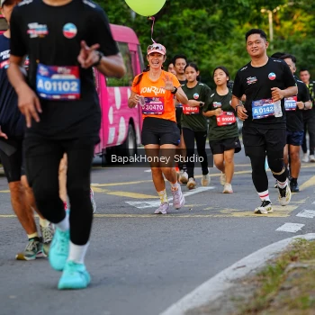 Runner Photo 4071658