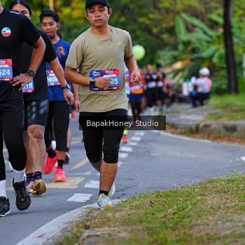 Runner Photo 4071659
