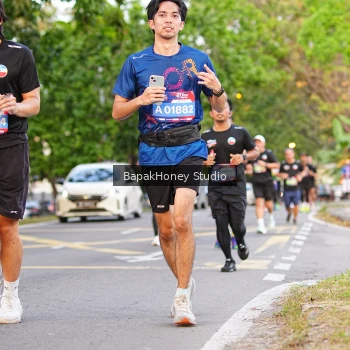 Runner Photo 4071693