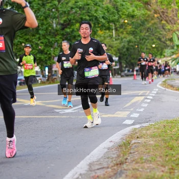 Runner Photo 4071695