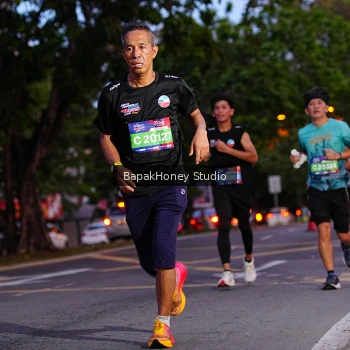 Runner Photo 4071737