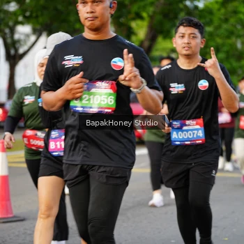 Runner Photo 4071999