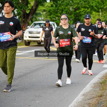 Runner Photo 4072026