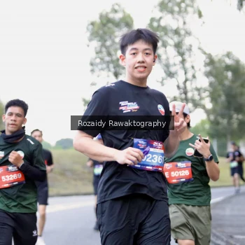 Runner Photo 4072337