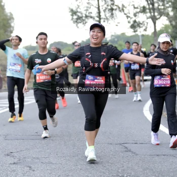 Runner Photo 4072348