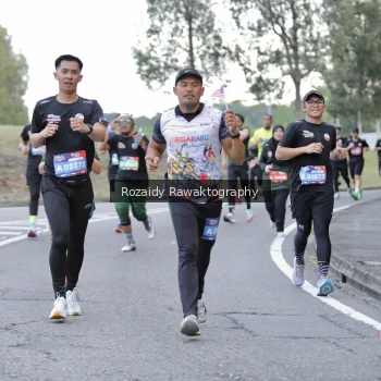 Runner Photo 4072357