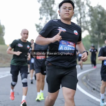Runner Photo 4072359