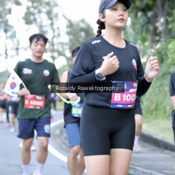Runner Photo 4072372