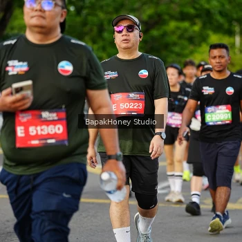 Runner Photo 4073249
