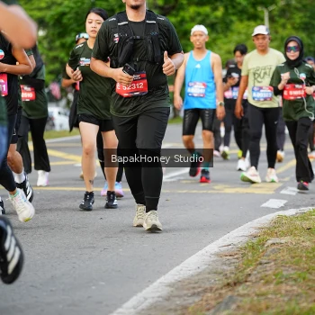 Runner Photo 4073351