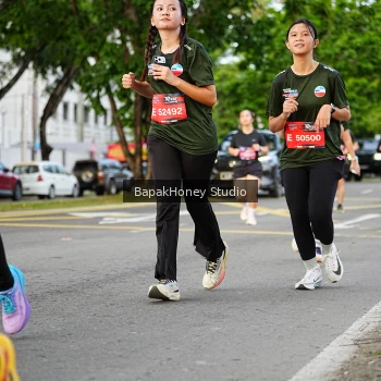 Runner Photo 4073356
