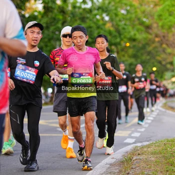 Runner Photo 4073418
