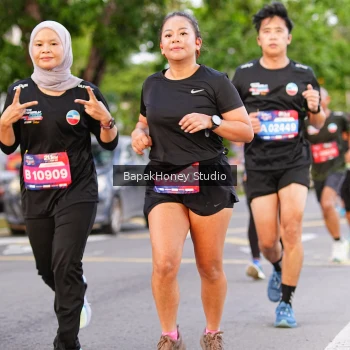 Runner Photo 4073434