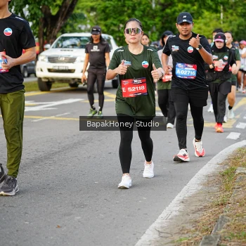Runner Photo 4073644