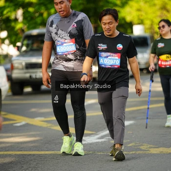 Runner Photo 4073773