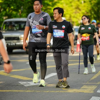 Runner Photo 4073781