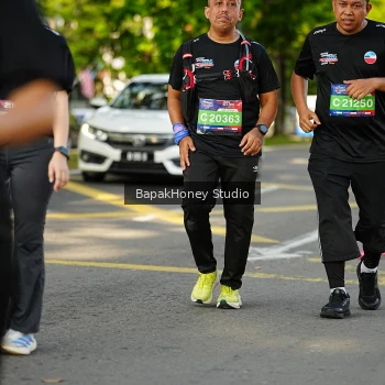 Runner Photo 4073800