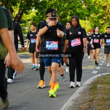 Runner Photo 4073857