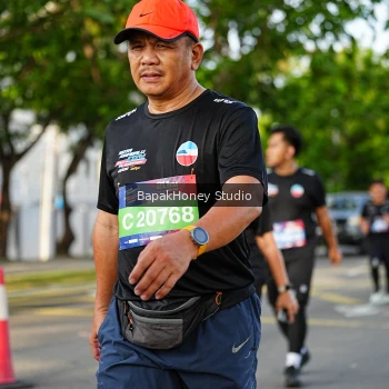 Runner Photo 4073887