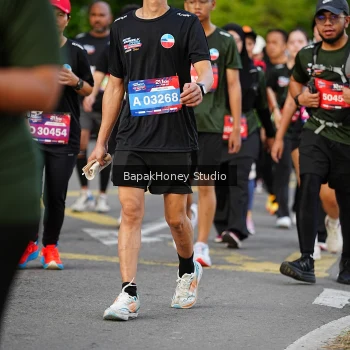 Runner Photo 4073948