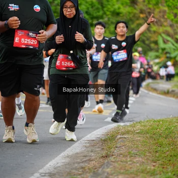 Runner Photo 4074017