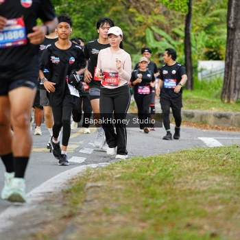 Runner Photo 4074021