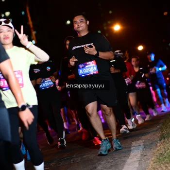 Runner Photo 4074036