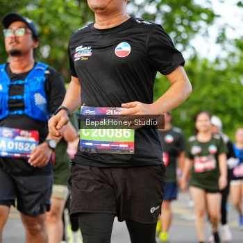 Runner Photo 4074055