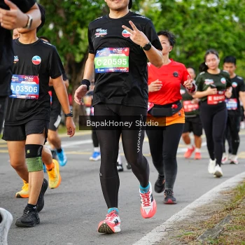 Runner Photo 4074116