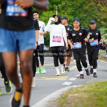 Runner Photo 4074168