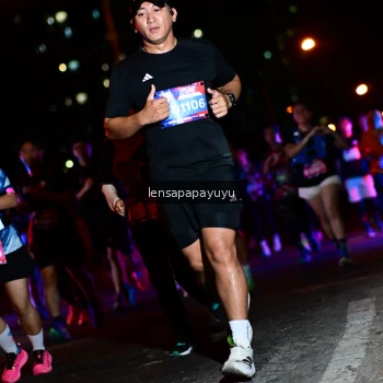 Runner Photo 4074192