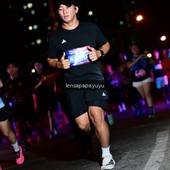 Runner Photo 4074197