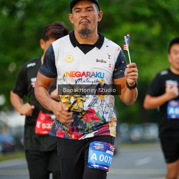 Runner Photo 4074397