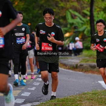 Runner Photo 4074434