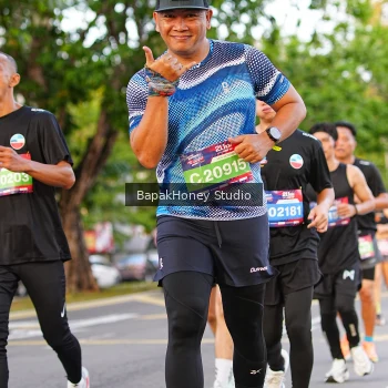 Runner Photo 4074484