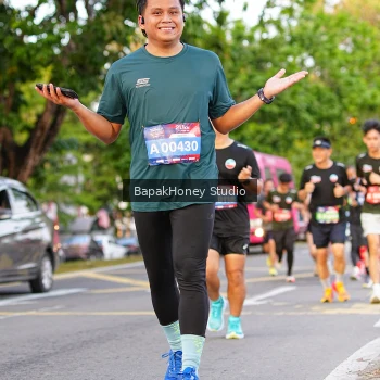 Runner Photo 4074493