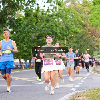 Runner Photo 4074512