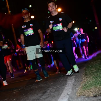 Runner Photo 4074515