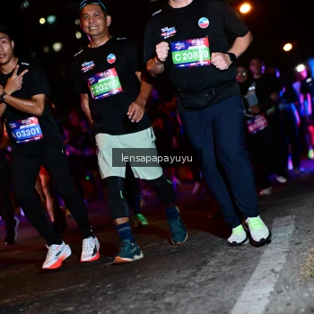 Runner Photo 4074565