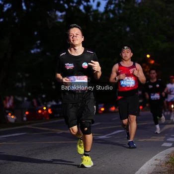 Runner Photo 4074572