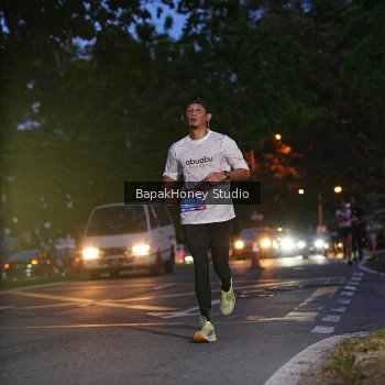 Runner Photo 4074579