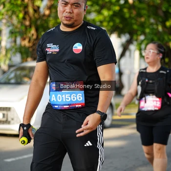 Runner Photo 4074627