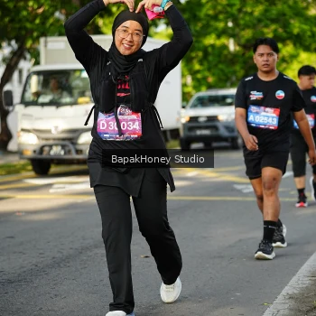 Runner Photo 4074639