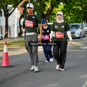 Runner Photo 4074641