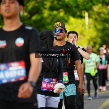 Runner Photo 4074672