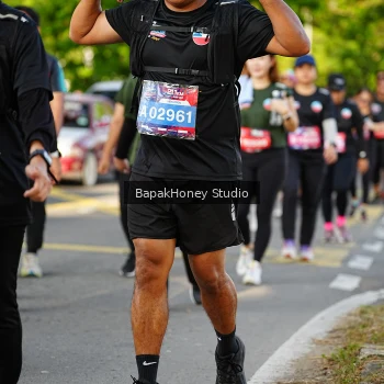 Runner Photo 4074692