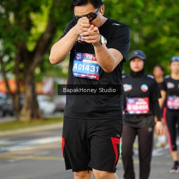 Runner Photo 4074701